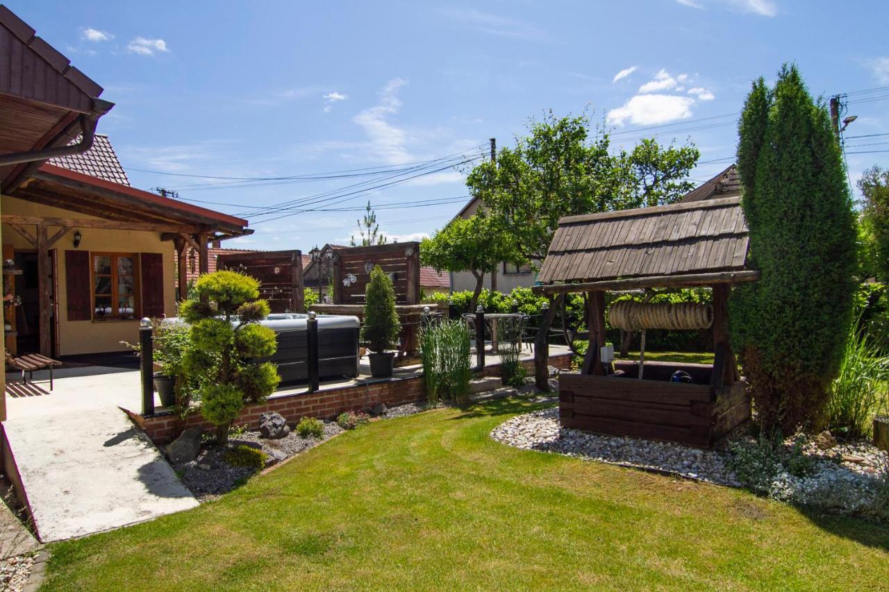 Apartmany Berries Валча Экстерьер фото