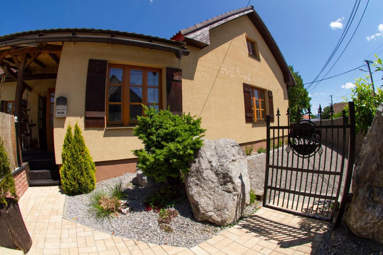 Apartmany Berries Валча Экстерьер фото