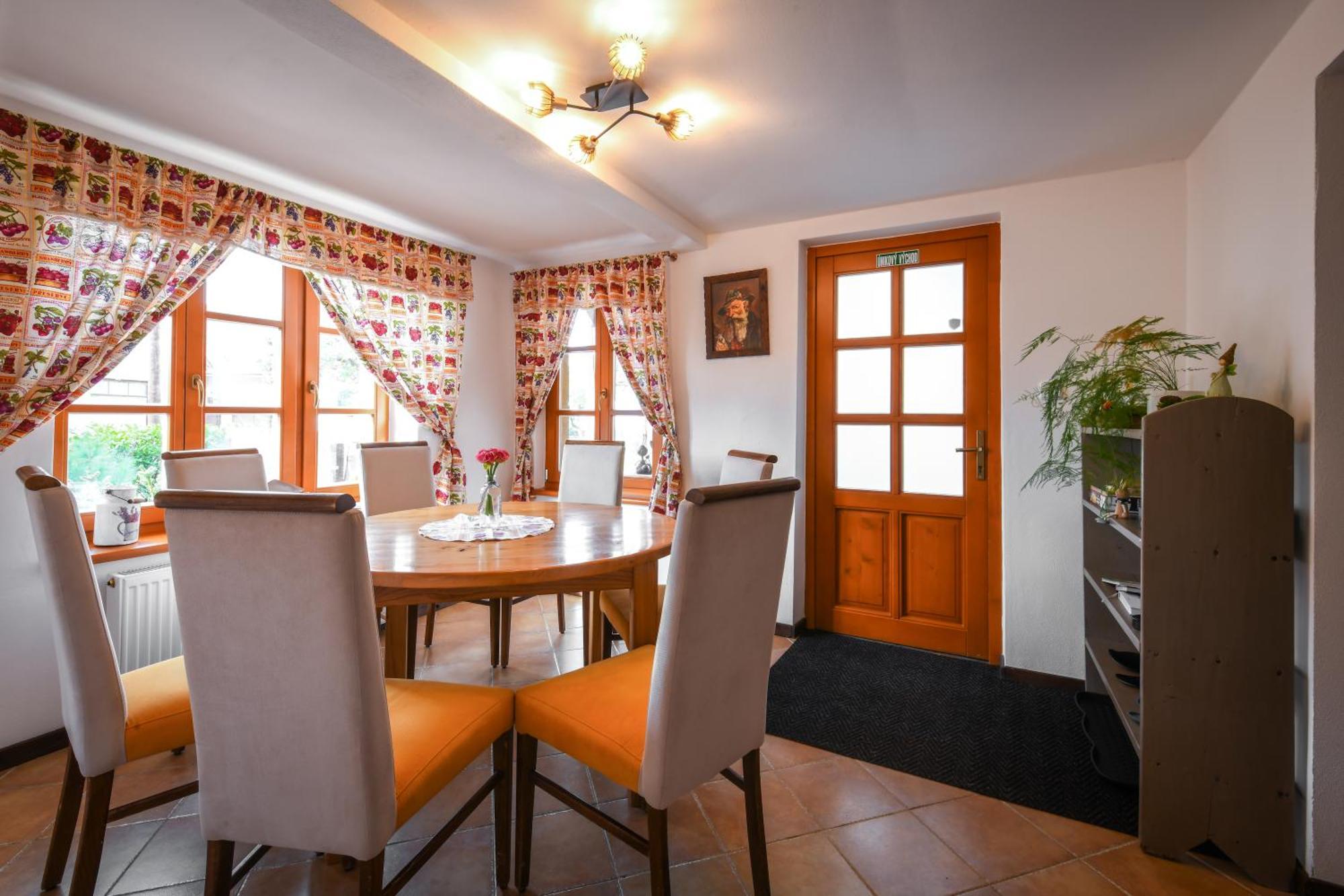 Apartmany Berries Валча Экстерьер фото
